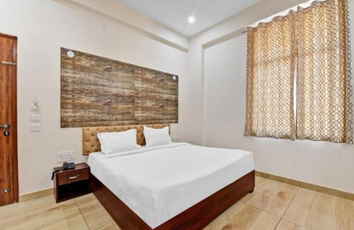 Hotel Amrapali Inn Dźajpur Zewnętrze zdjęcie